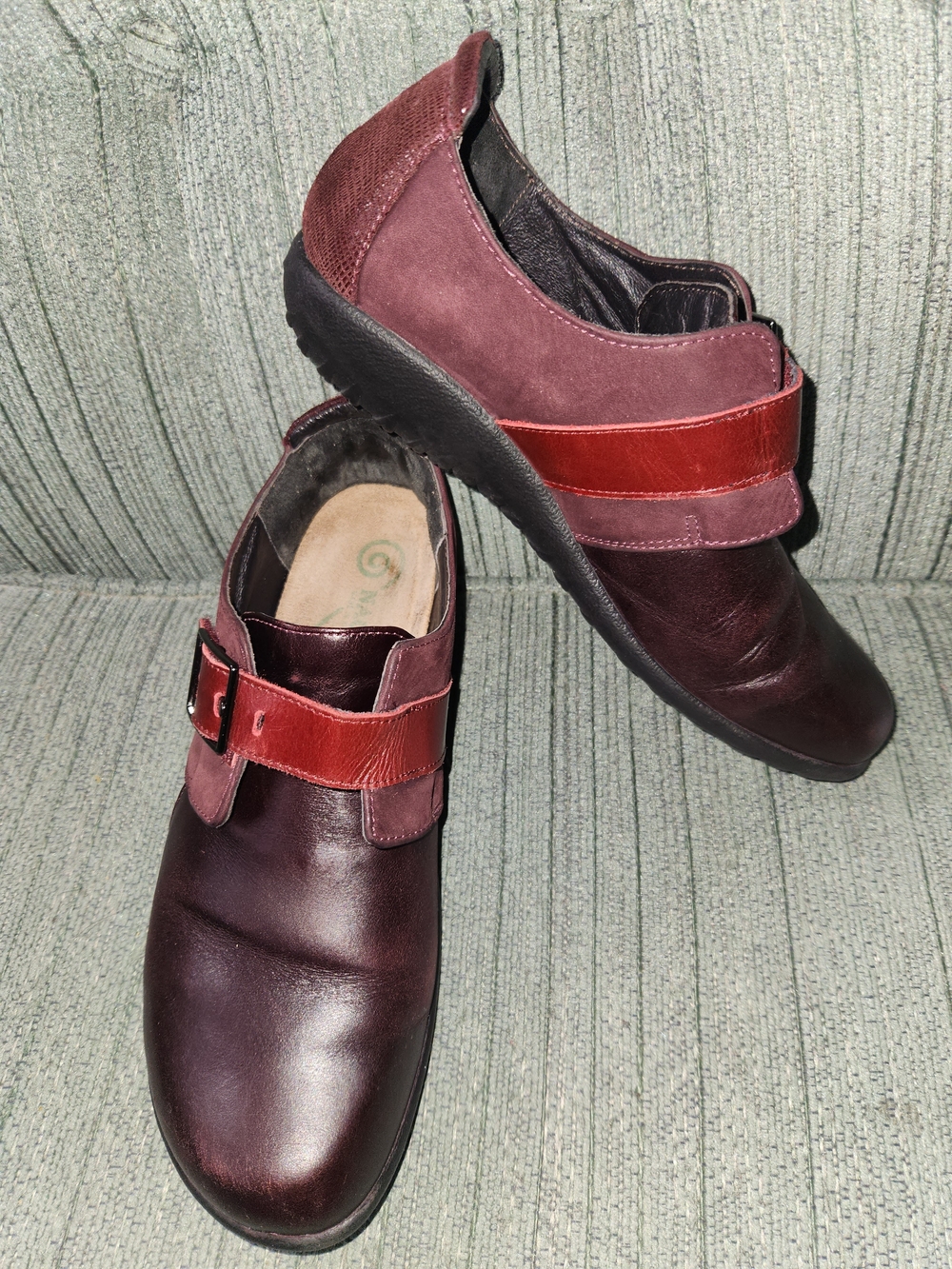 🍉Naot Slip-On Loafers